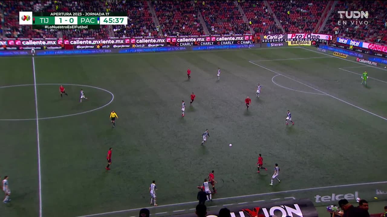 ¡TIRO ATAJADO! disparo por Kevin Castañeda.