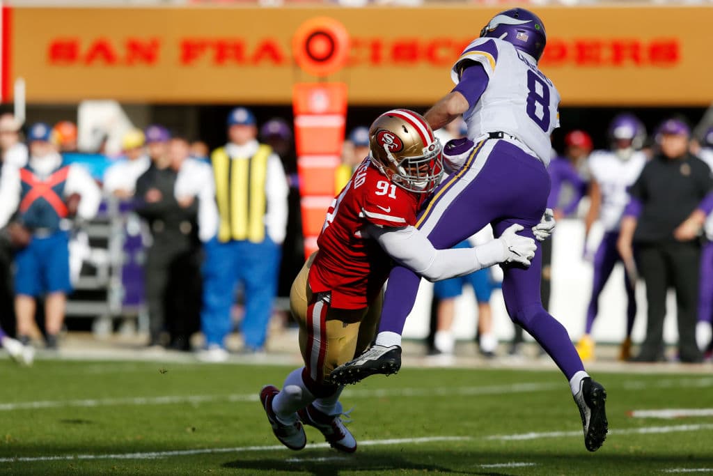 San Francisco se impone 27-10 a los Minnesota Vikings en el Levi's Stadium.