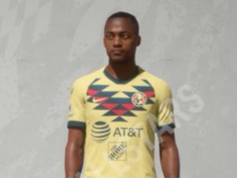 El ecuatoriano también luce más real, con el rostro serio que lo caracteriza.