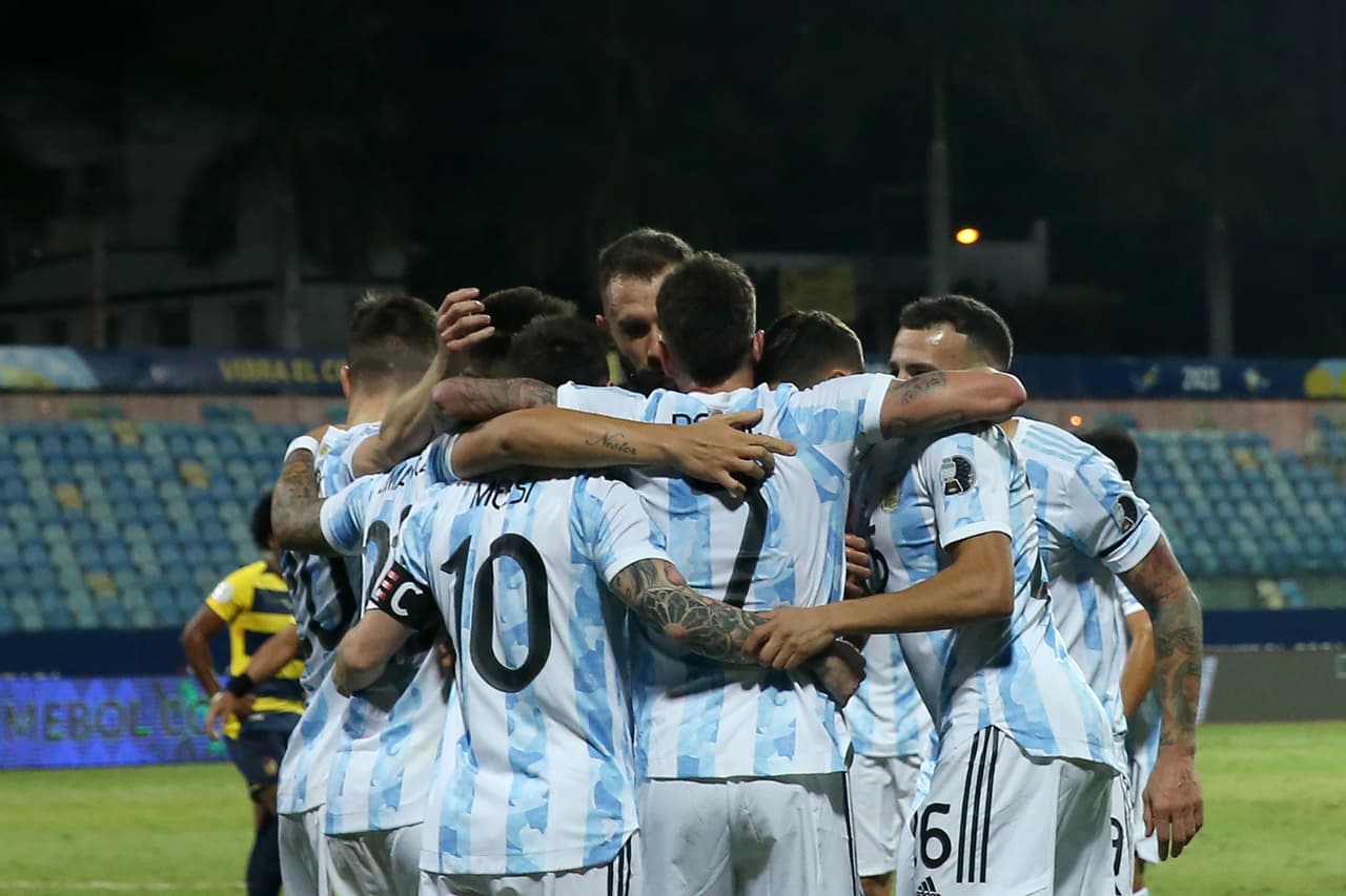La goleada de Argentina le otorgó el pase a las Semifinales de la Copa América, donde enfrentará a Colombia.