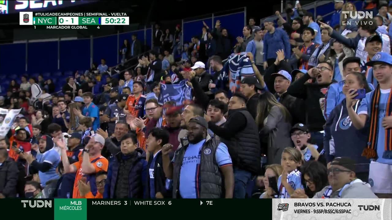 ¡GOL!  anota para New York City FC. Santiago Rodríguez