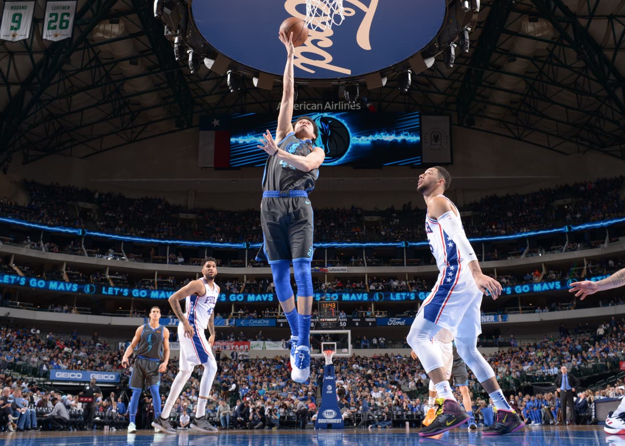 76ers 102-122 Mavericks: aunque Philadelphia ya está en playoffs, no dejó de sorprender esta derrota en su visita al American Airlines Center. Justin Jackson, con 24 puntos, seis rebotes y tres asistencias fue el más destacado del quinteto de Dallas, que es penúltimo del Oeste.