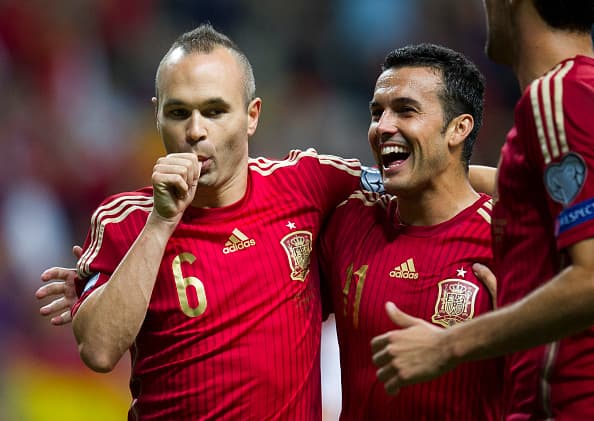 Iniesta celebra su gol de penalti