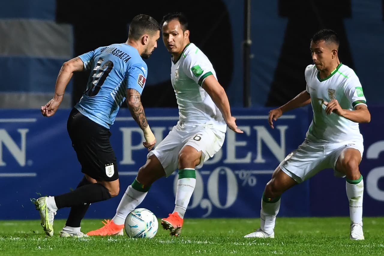 De Arrascaeta marcó un doblete que ayudó para que Uruguay se impusiera a Bolivia que apretó al final pero no le alcanzó.