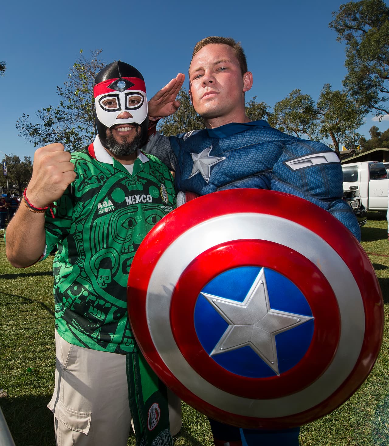 Las aficiones de México y Estados Unidos colmaron el Rose Bowl de Pasadena y armaron una gran fiesta.