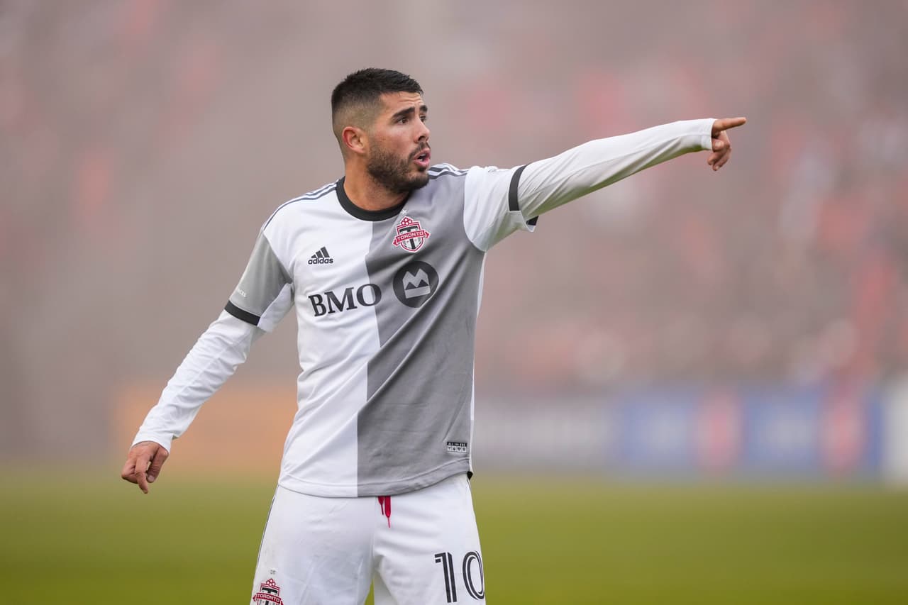 Alejandro Pozuelo destacó con un gol en el triunfo 2-1 de Toronto FC sobre D.C. United.
<br>