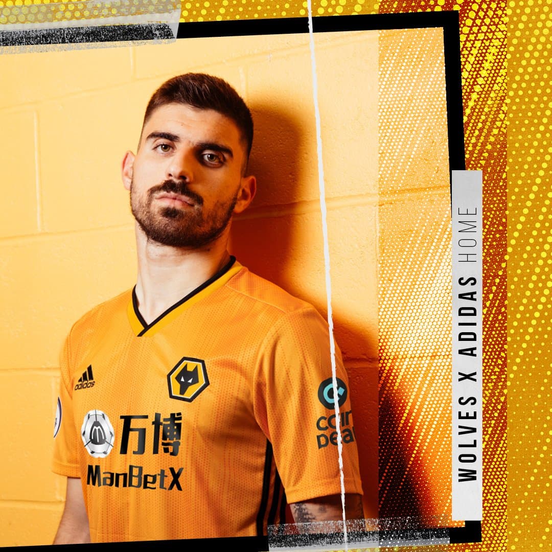 Después de una primera temporada sorprendente, Raúl Jiménez y los Wolves ya tienen nuevo jersey local para el siguiente curso en el que no solo piensan en mantener la categoría, sino en meterse en los torneos europeos.