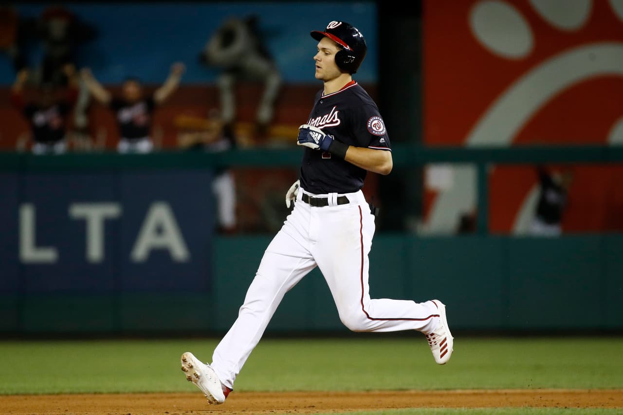 Turner abrió el primer inning con un jonrón