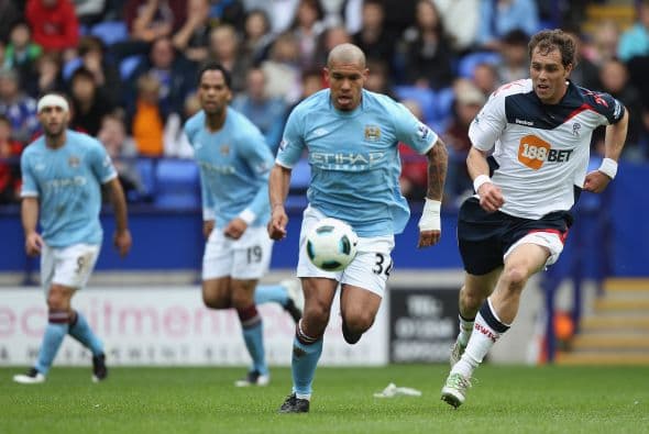 Mancheste City continuó con su gran cierre de torneo ante el Bolton.