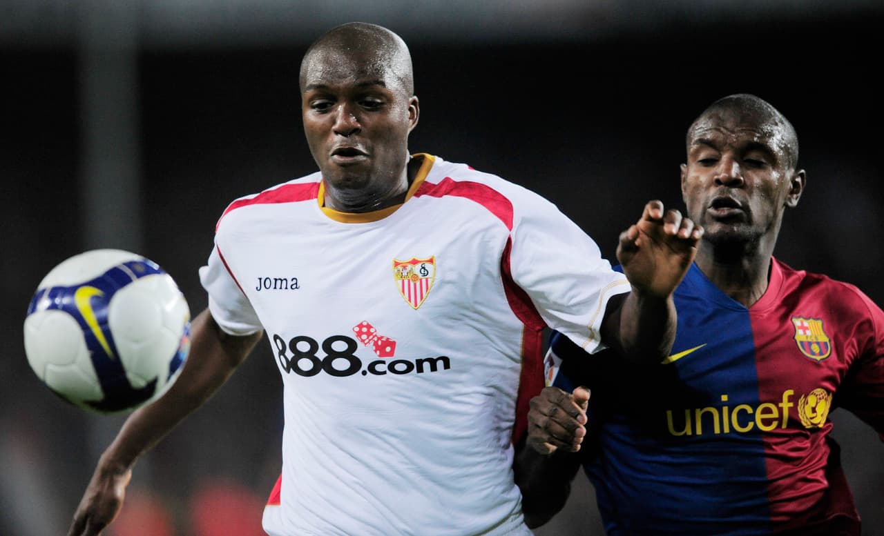 El buen rendimiento de Amaranto Perea le abrió la puerta de España a otro defensor colombiano como Aquivaldo Mosquera. De 2007 a 2009 estuvo en el Sevilla.