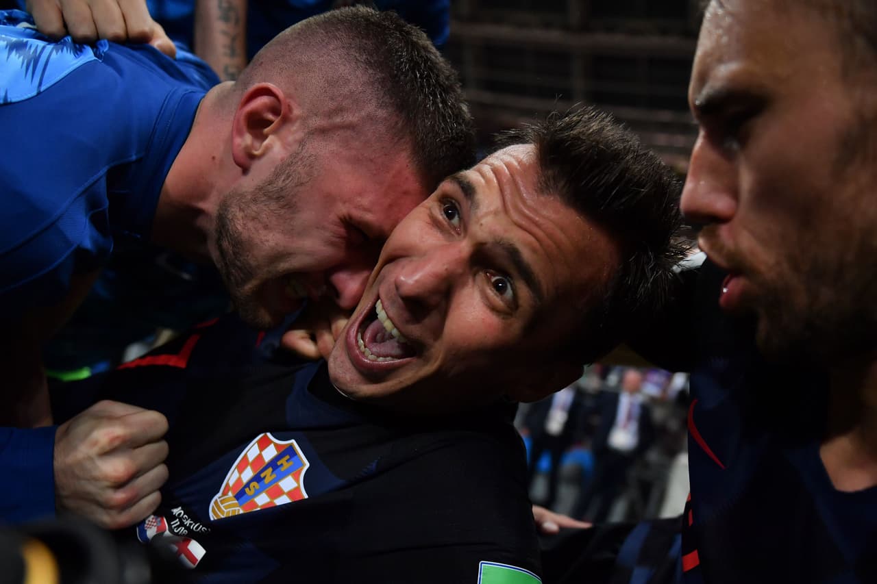 Cortez tuvo a Mandzukic para el solo, como si fuera una sesión de fotos.