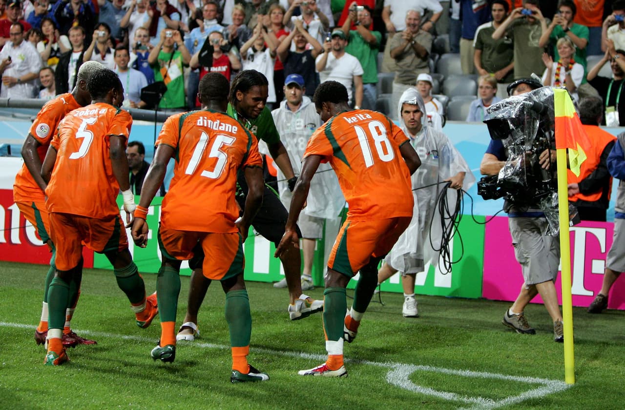 Guió a Los Elefantes a jugar su primer Mundial, en Alemania 2006.