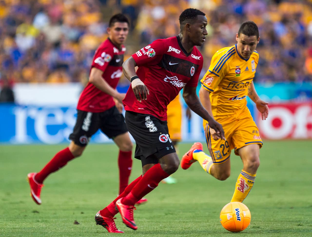 En la Liga MX, el goleador ecuatoriano Jaime Ayoví jugó para Toluca, Pachuca y Tijuana. Pero solamente los Xolos adquirieron sus servicios en compra definitiva, pues lo intercambiaron por Duvier Riascos.