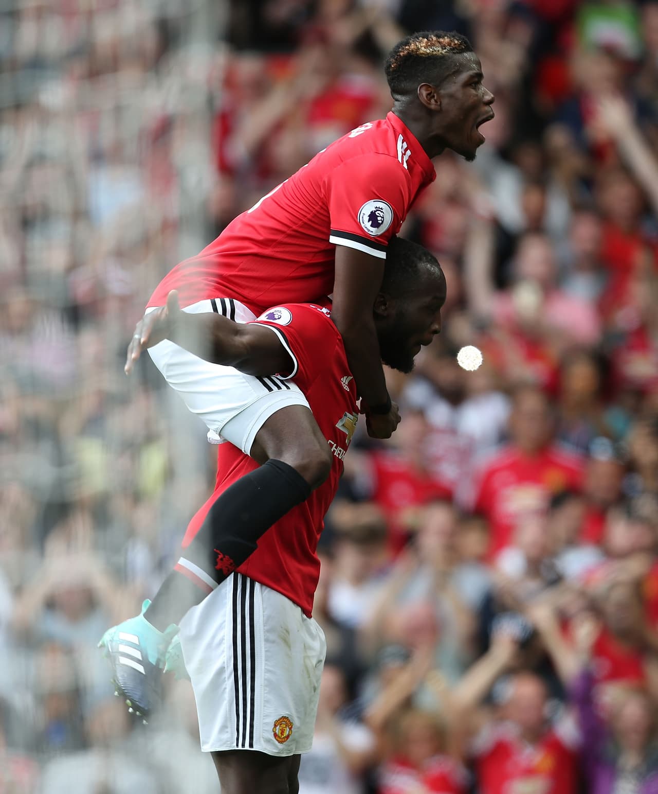 Gran forma de comenzar la temproada de Premier League sumando dos goles para el letal delantero belga.