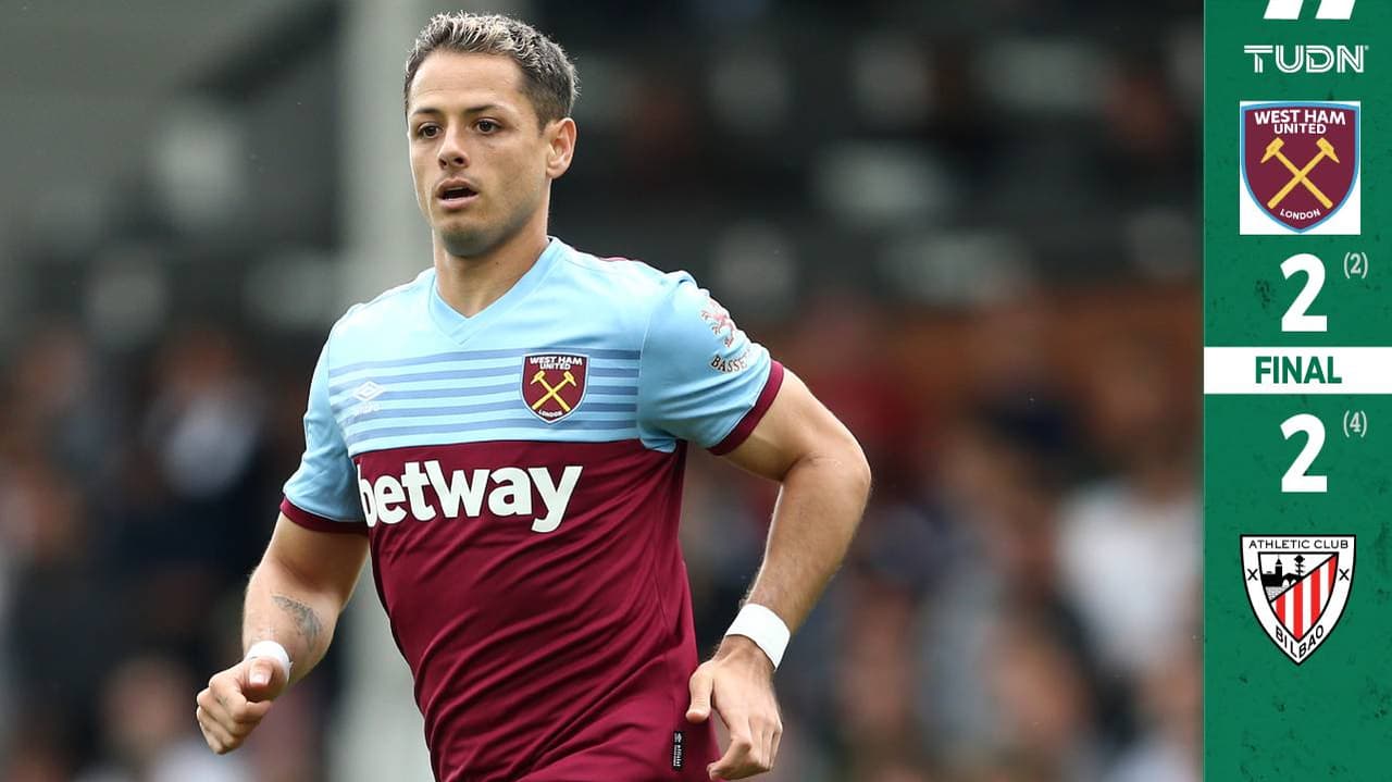 Chicharito sigue sin ser titular y falla un penal en derrota del West Ham