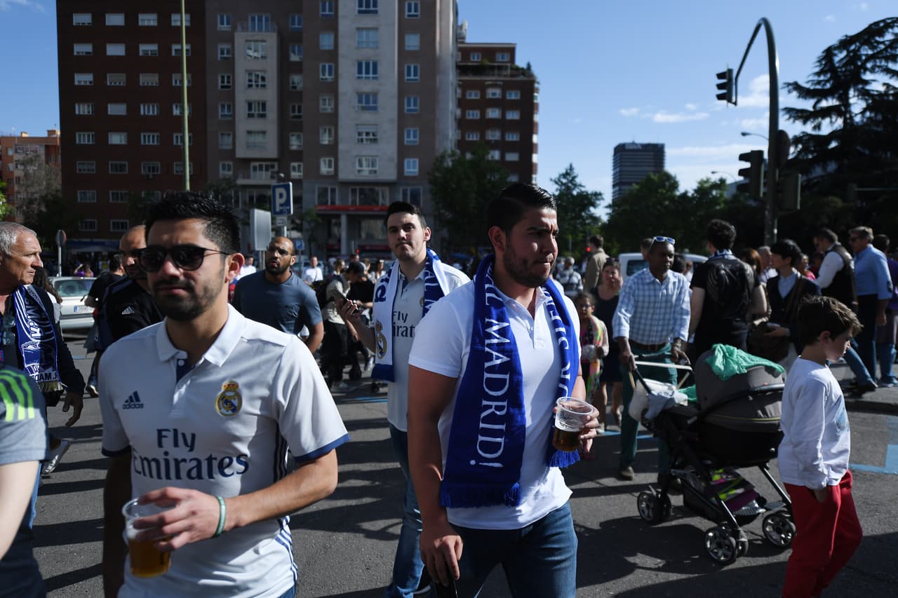 Madrid tuvo una apariencia en su mayoría blanca, con el dominante de los fanáticos locales.