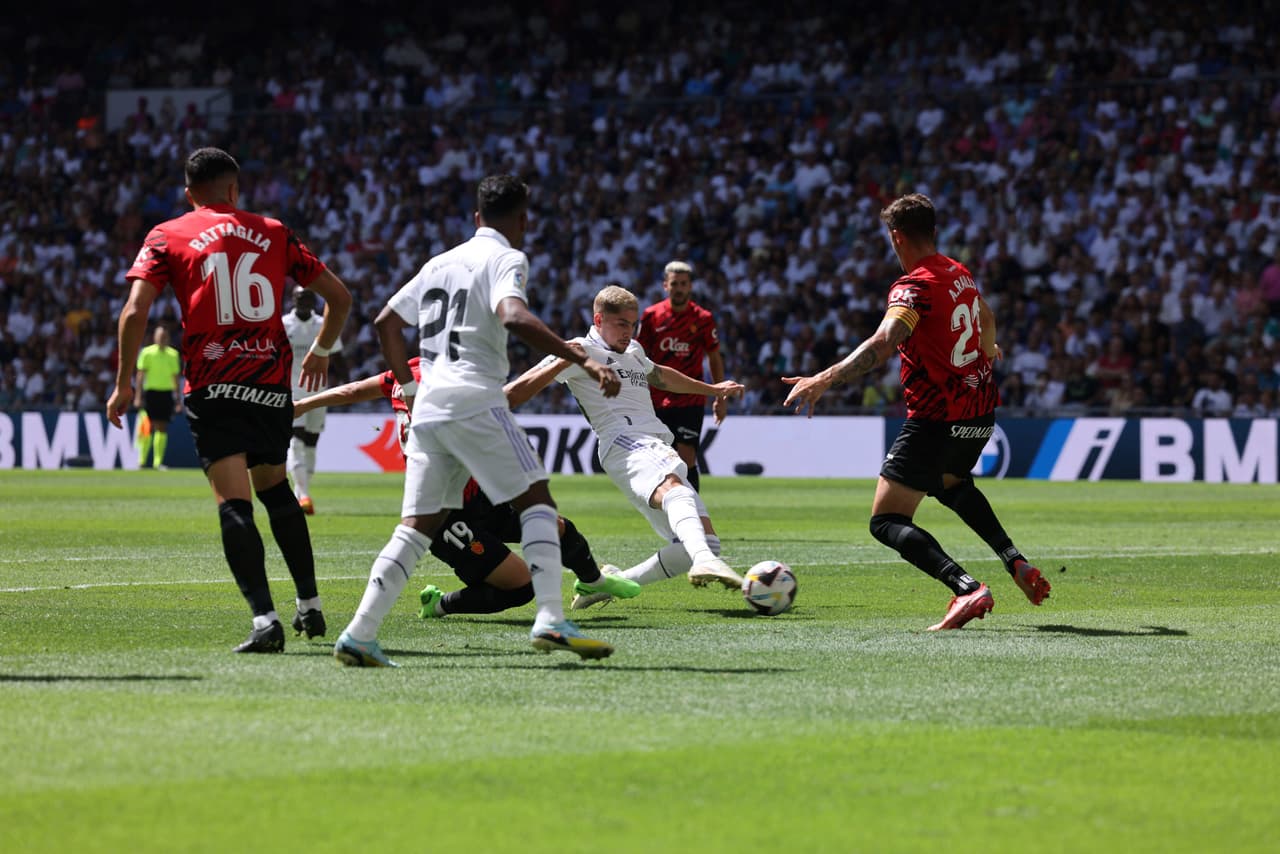 Mallorca se fue al frente con un gol de Vedat Muriqi, pero Real Madrid le dio la vuelta con tantos de Federico Valverde, Vinucius Junior, Rodrygi y Antonio Rudiger.