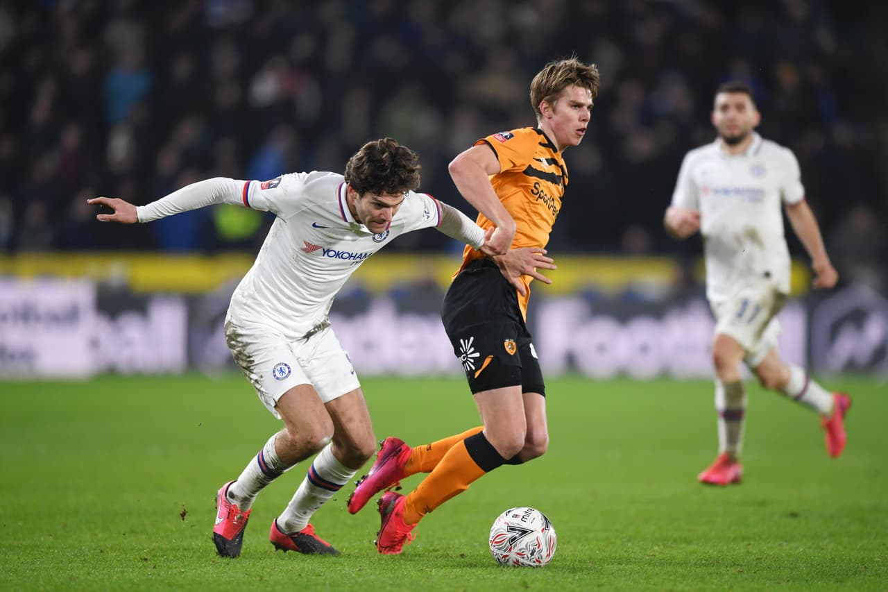 Batshuayi (6’) abrió el marcador y Tomori (64’) marcó el segundo tanto. Grosicki (78’) hizo el descuento.