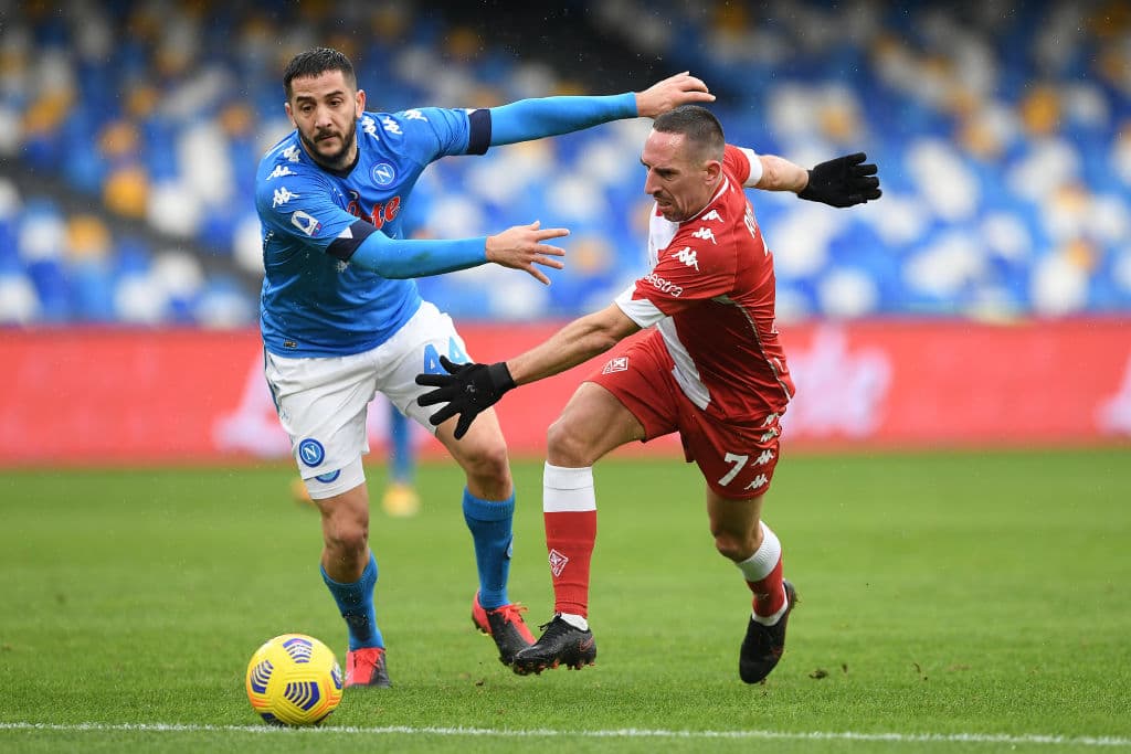 La Fiorentina cae como visitante ante el Napoli de Gattuso 6-0. Los goles corrieron a cargo de Diego Demme, Piotr Zielinski, Matteo Politano, doblete de Lorenzo Insigne y el mexicano Hirving Lozano anotó el tercer tanto del encuentro, durante la Jornada 18 de la Serie A.