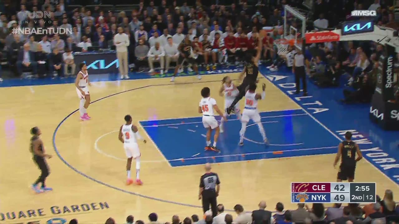 ¡Abran paso! LeVert vuela y la retaca tras asistencia de Mitchell