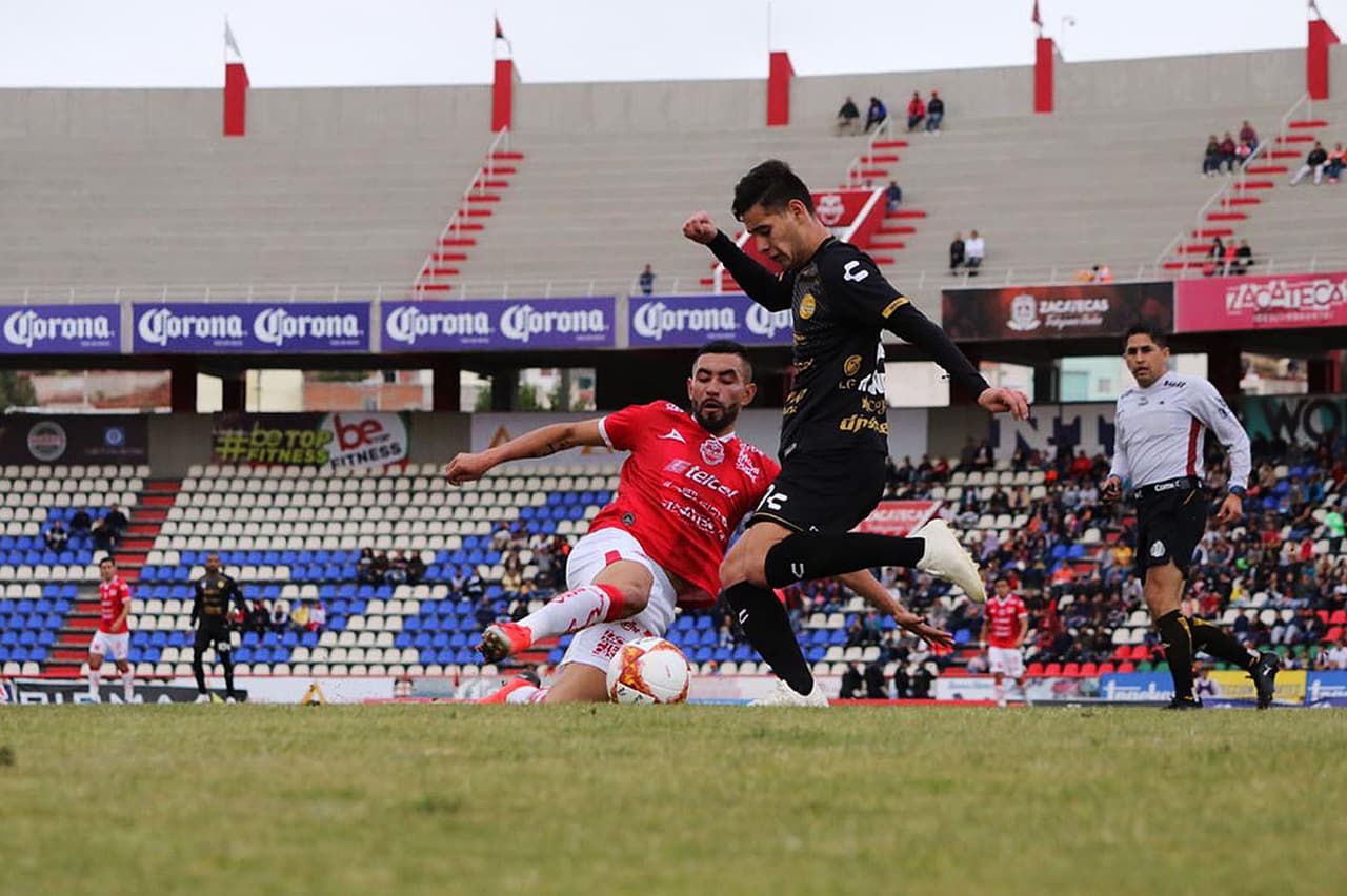 Dorados siguió luchando en los minutos finales para conservar la ventaja, enfocando su juego en defenderse.
