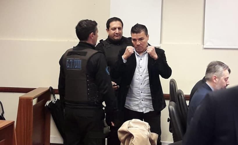 La actitud retadora del exboxeador acusado de violar a su hija