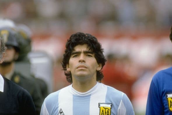 Diego Maradona es otro de los deportistasque han abusado del consumo de bebidas y otras sustancias.
