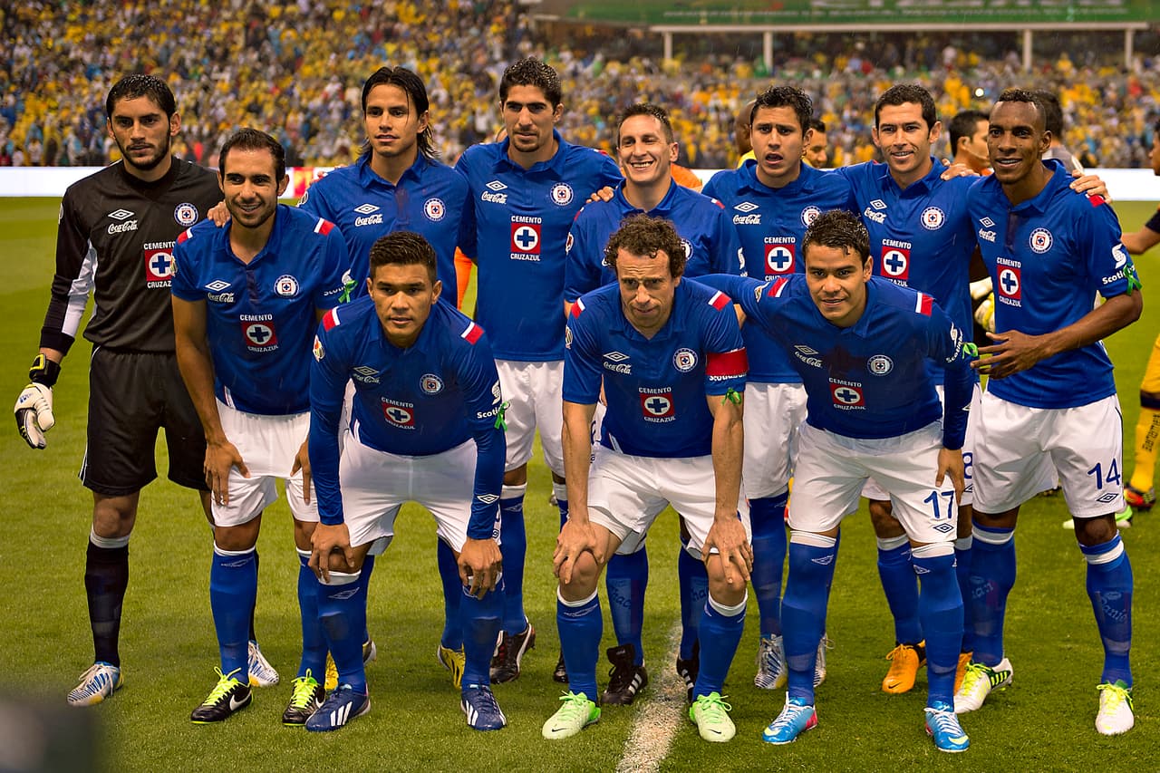 Con el 1-0 a favor, Cruz Azul presentó un equipo muy sólido. Además, durante el torneo, se había mostrado firme como visitante.