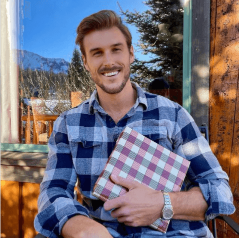 Fueron vistos juntos por primera vez en noviembre y, al parecer, siguen juntos.