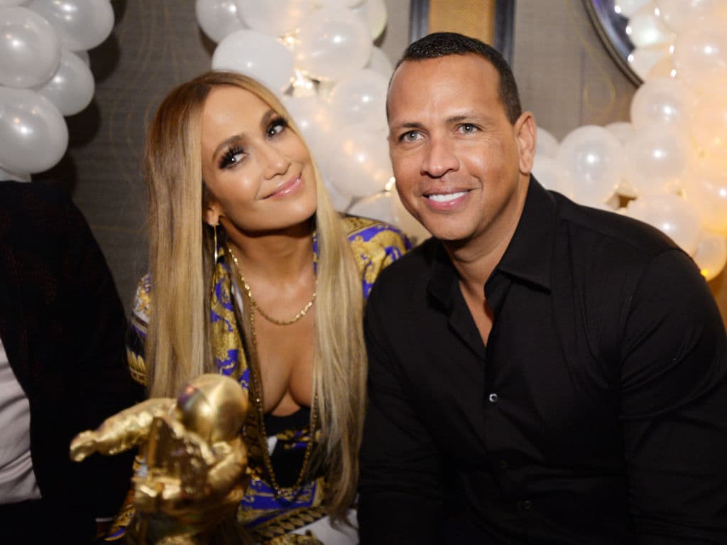 J-Lo fue galardonada con Michael Jackson Video Vanguard Award por uno de los grandes momentos de una de las galas de MTV.
