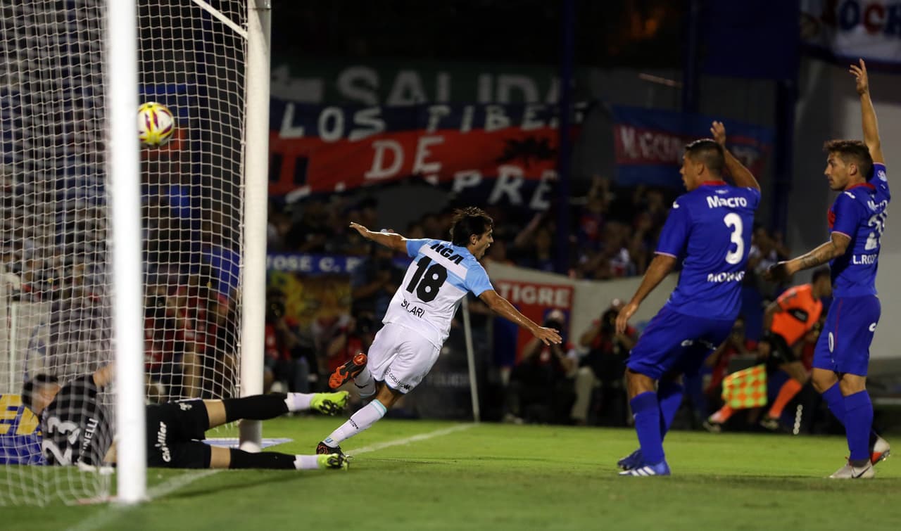 'Club de Liga MX' gana liga de Argentina a River y Boca: Racing de Coudet