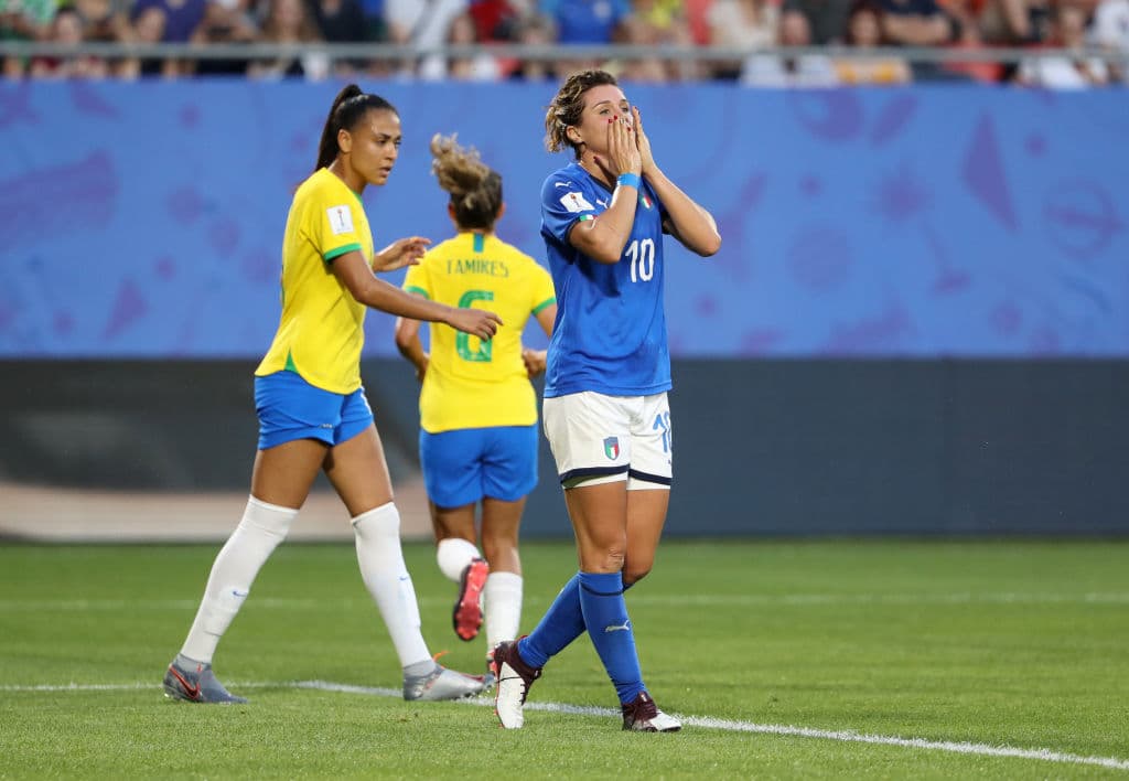 Seguía pesando en la memoria el gol anulado a Cristiana Girelli.