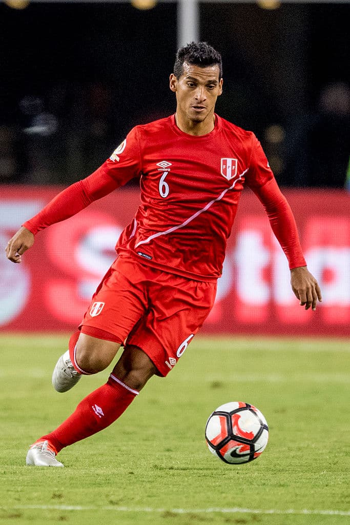 Miguel Trauco, Perú. Calificación: 67.