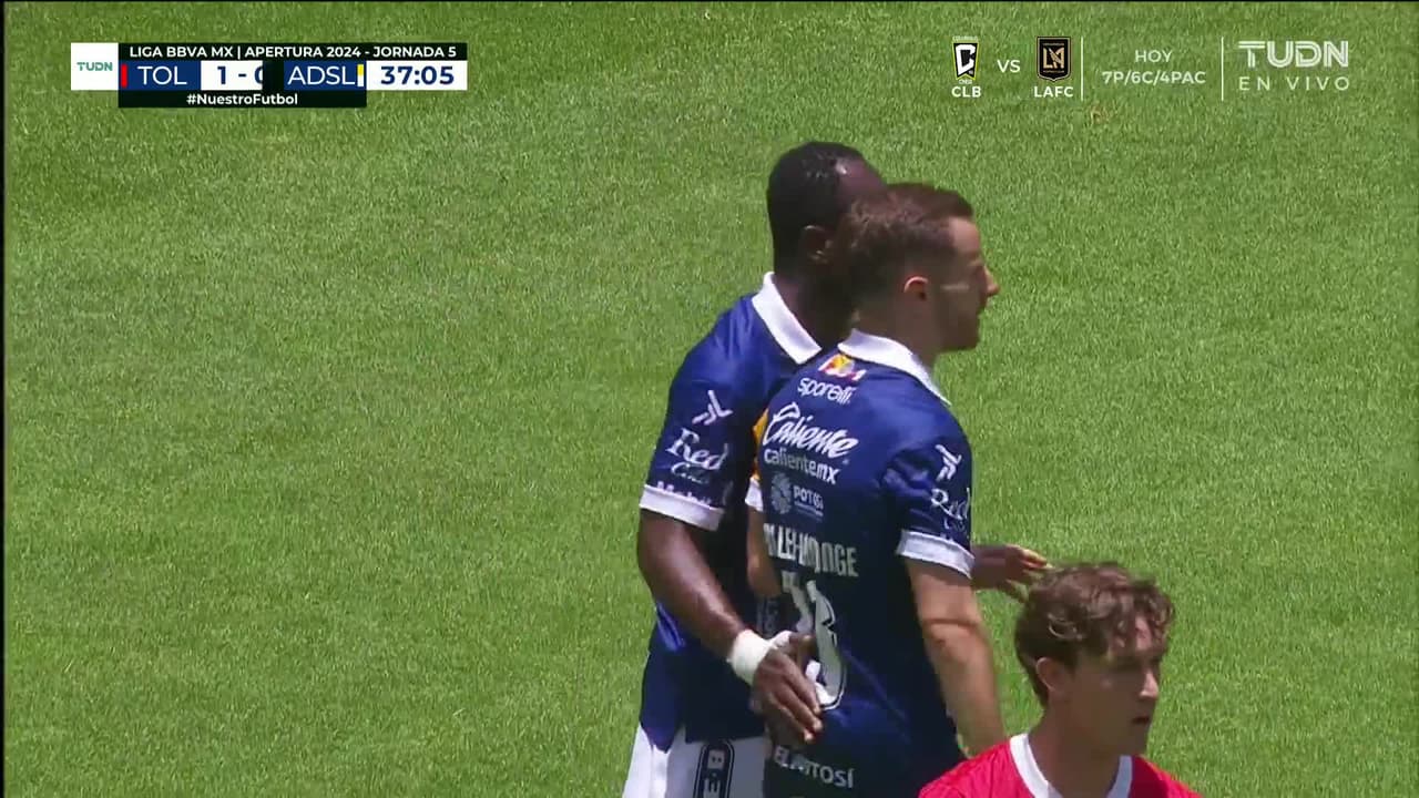 ¡TIRO ATAJADO! disparo por Óscar Macías.