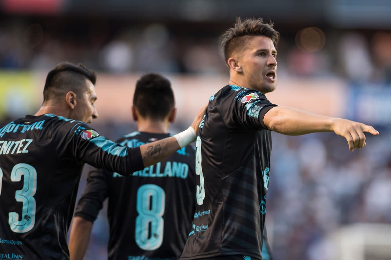 ¡Llegó el GOLAZO! Everaldo Stum igualó las acciones al minuto 77 con una chilena que pagó el boleto al estadio.