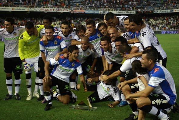 En el mercado de invierno se fueron jugadores clave en el accionar del club 'naranjero' como David Villa y David Silva, pero el plantel apuesta por hacer su mejor esfuerzo en pro de la institución.