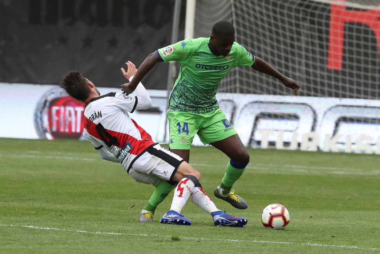 Sin contar con los mexicanos Andrés Guardado y Diego Lainez, no incluidos en la convocatoria, el equipo buscó un resultado que lo acercara al sexto en la tabla, el Sevilla. Betis es noveno.