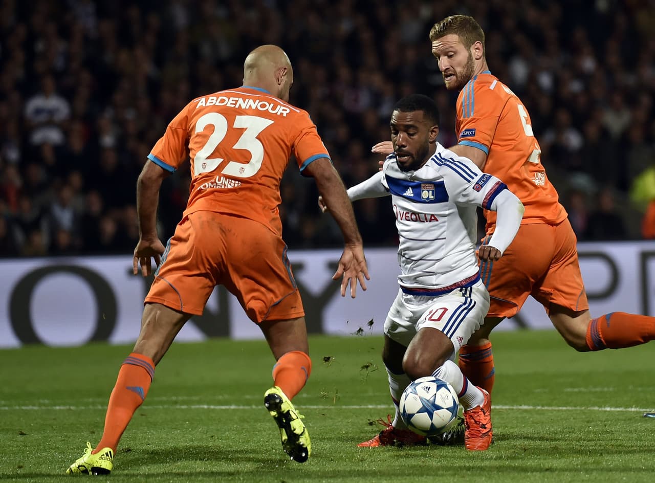 En Francia, el Valencia se llevó una importantísima victoria como visitante con solitario gol del francés de origien argelio Sofiane Feghouli.