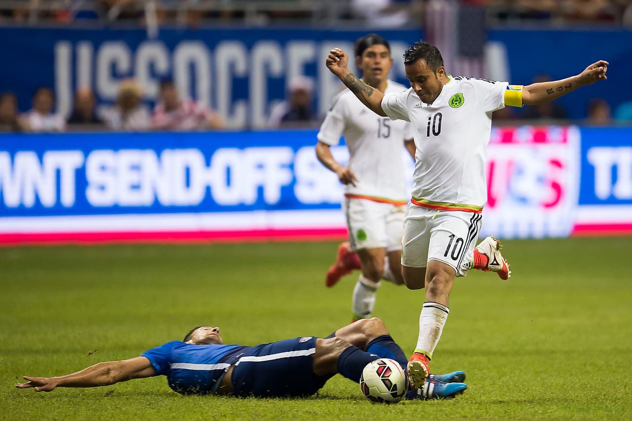 Luis Montes tuvo una mala experiencia con el Tricolor cuando salió fracturado previo al Mundial del 2014. Tras este suceso el “Chapo” Montes logró volver a la selección pero sin tener regularidad en su nivel y condición física.