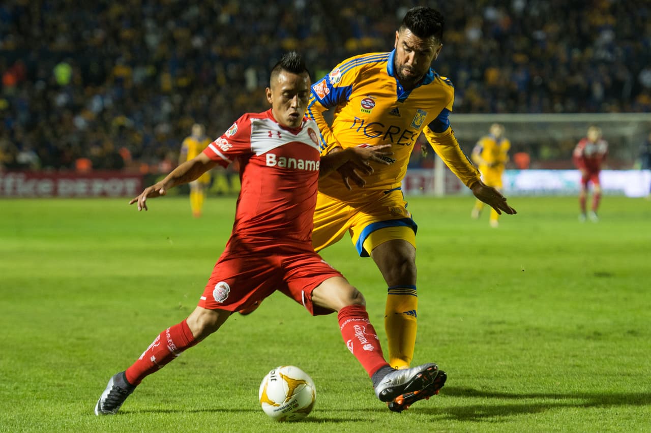 Otro defensor que sorprendió fue José Rivas, la “Palmera” fue convocado por Ferretti para los duelos de práctica previos a la Copa Concacaf. Luego de cubrir la ausencia de Juninho y Ayala con Tigres el defensor se ganó otra chance con la verde.
