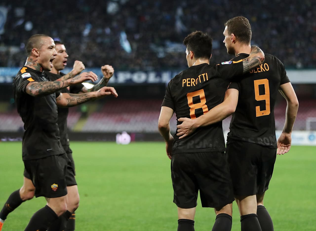 El 1-4 llegó con Diego Perotti al minuto 34 del segundo tiempo y ante la sorpresa de los presentes y, de seguro, celebración de los hinchas de Juventus, que ven a su equipo acercarse al liderato.