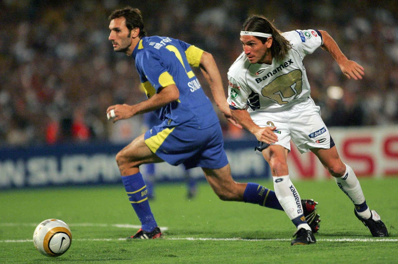 En Boca jugaba un aguerrido zaguero central llamado Rolando 'El Flaco' Schiavi.