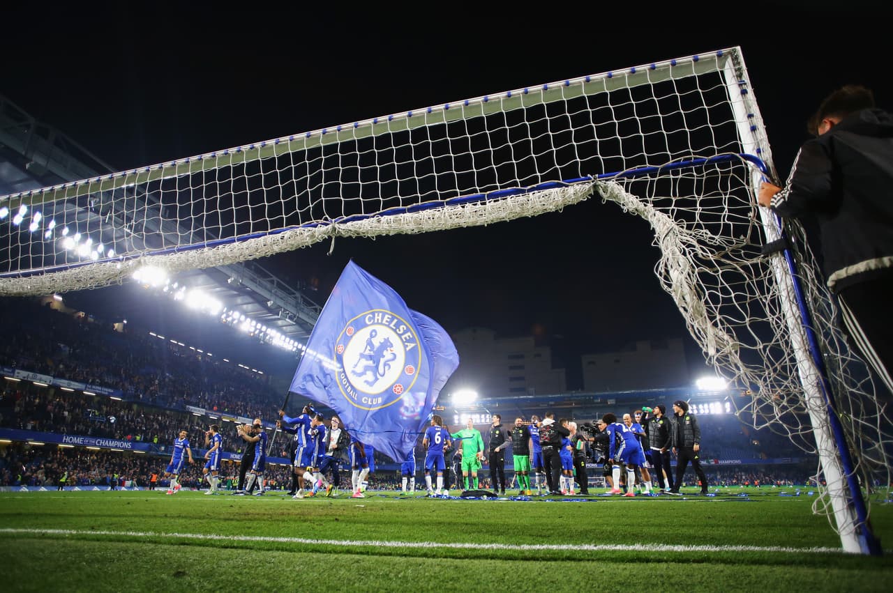 El Chelsea logró su quinto campeonato de Premier League en un año donde el City y el United echaron la casa por la ventana.