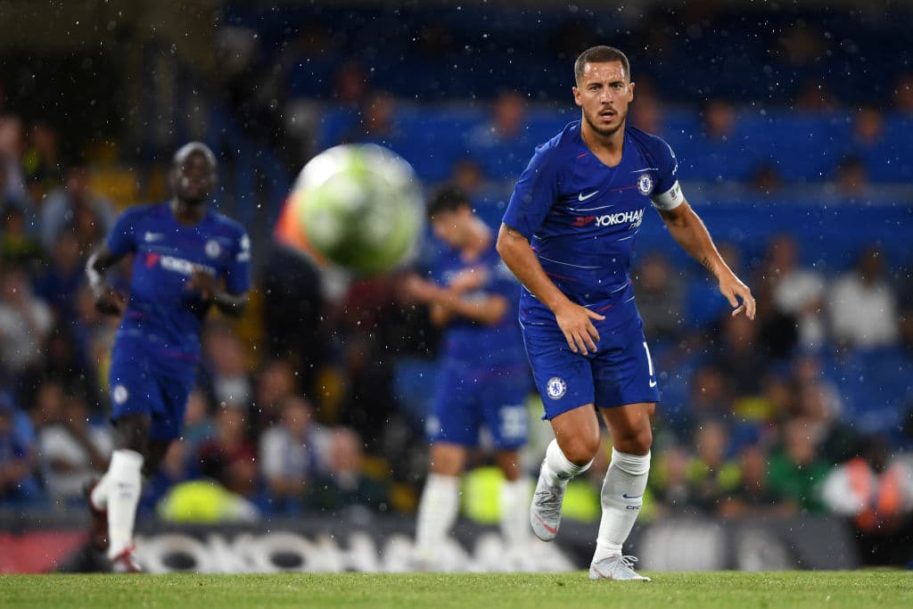 2) 
<b>Chelsea FC</b>. El jugador que tiene más valor monetario para los Blues es el extremo izquierdo, internacional por Bélgica, Eden Hazard: 120 mde. La plantilla del equipo londinense vale 941 millones.
