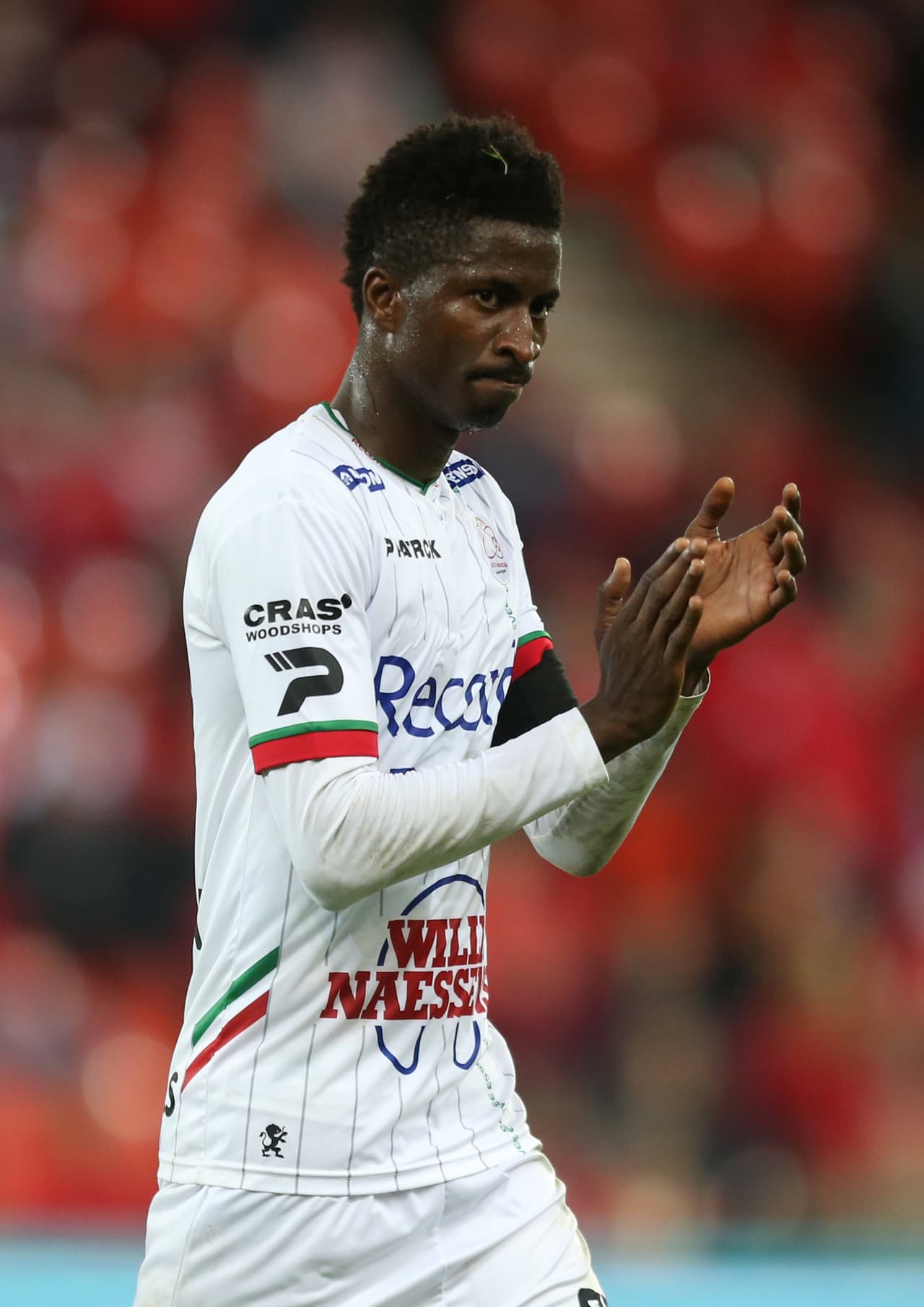 Delantero: Peter Olaynika (Zulte-Waregem)