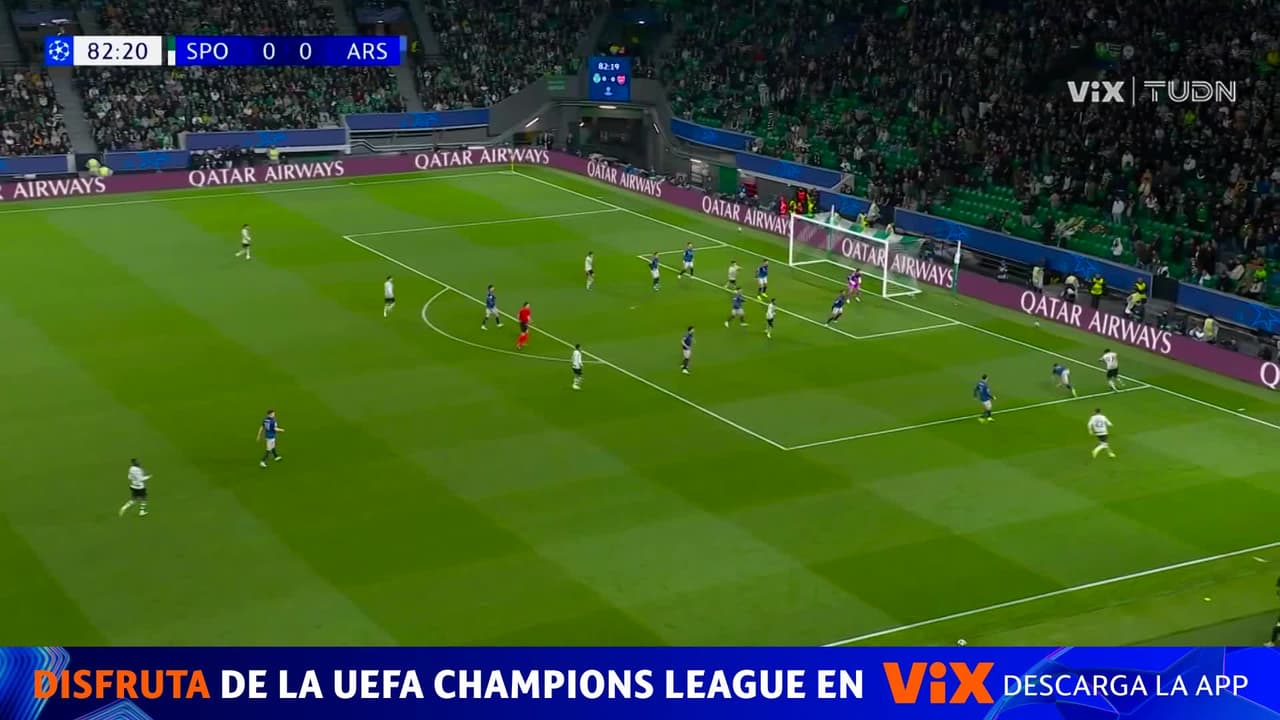 ¡Héroe bajo palos! Raya vuela y salva al Arsenal con atajadón a una mano