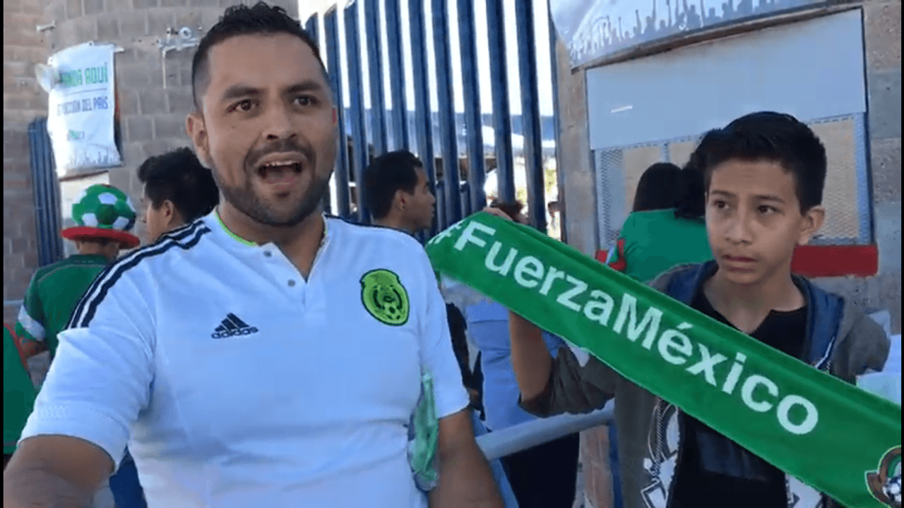 El Alfonso Lastras de San Luis Potosí se viste de gala para recibir a la Selección Nacional y los aficionados responden con banderas, maquillaje, disfraces y mucha emoción.