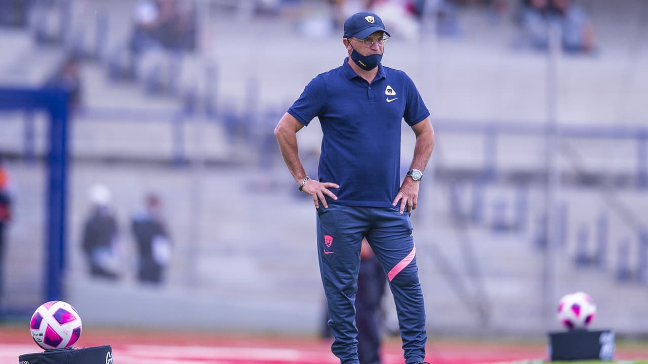 Lillini felicita a Johan Vásquez por su debut con gol en el Genoa