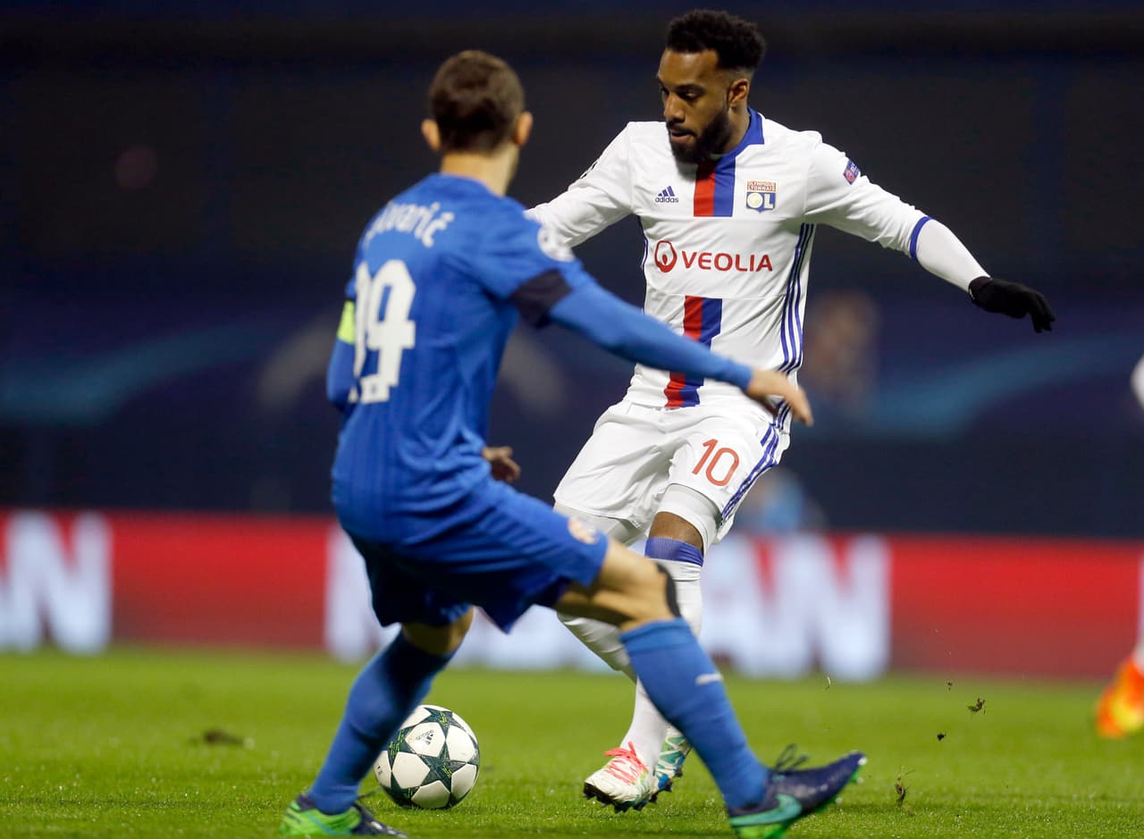Un francés que sí está dando de qué hablar es Alexandre Lacazzette con el Lyon. Sus goles tiene peleando al equipo por un cupo en las copas europeas de la próxima temporada y la gran final de la Europa League.