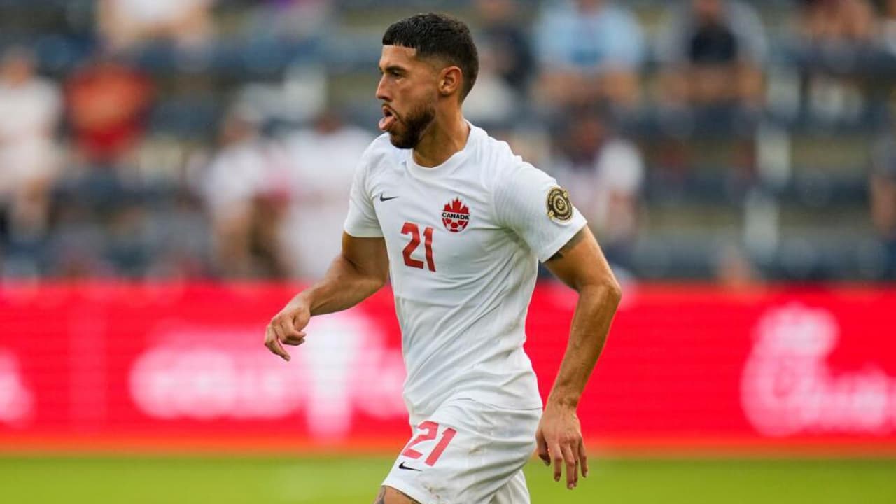 Baja sensible: Jonathan Osorio se perderá los amistosos con Canadá